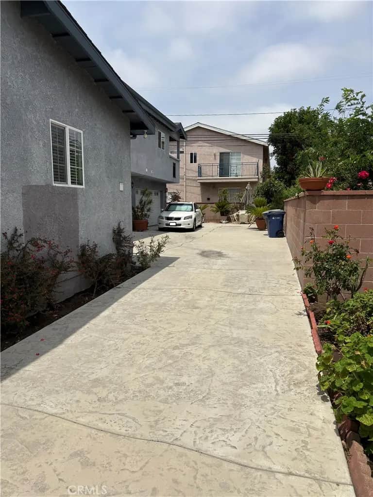 1343 W 164th Street, Gardena, CA — listing photo 1