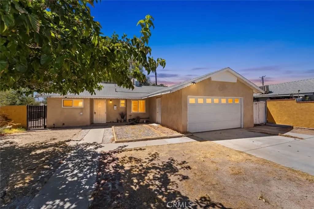 45303 6th Street E, Lancaster, CA — listing photo 1