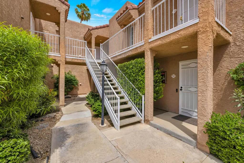 2700 Lawrence Crossley Road 63, Palm Springs, CA — listing photo 1
