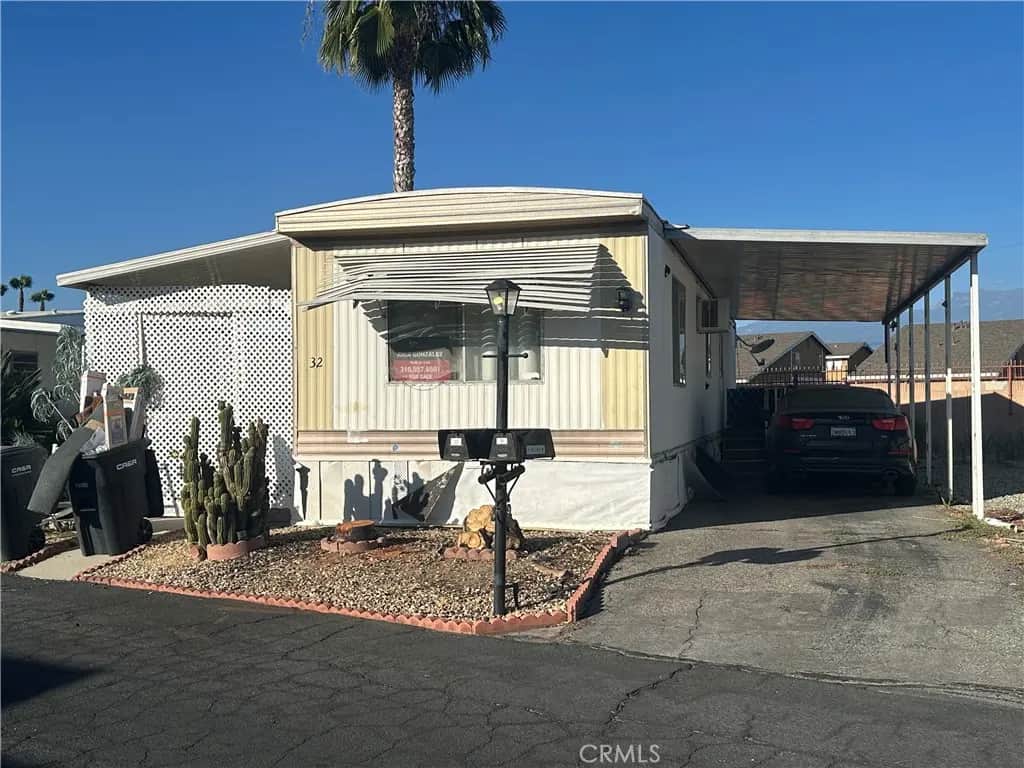 332 N LYON AVENUE 32, Hemet, CA — listing photo 1