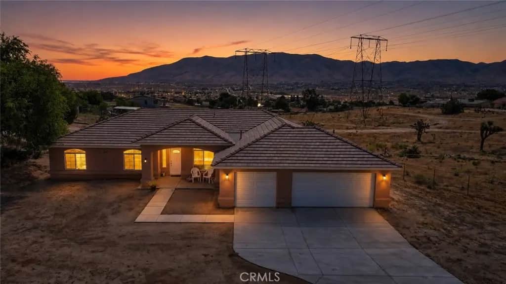 8169 Lassen Avenue, Hesperia, CA — listing photo 1