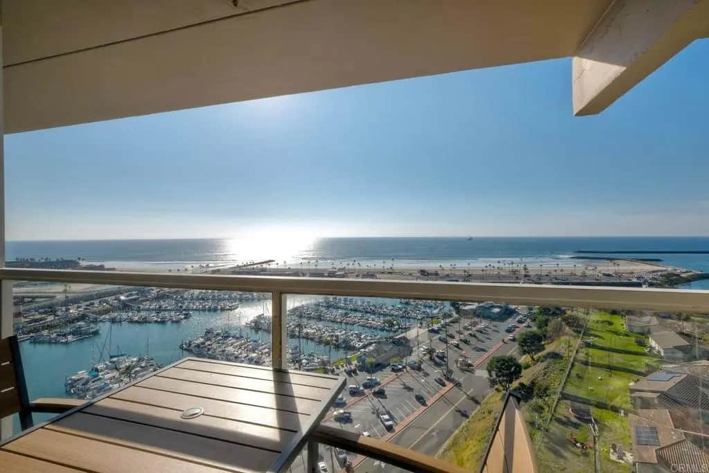 1200 N Harbor, Oceanside, CA — listing photo 1