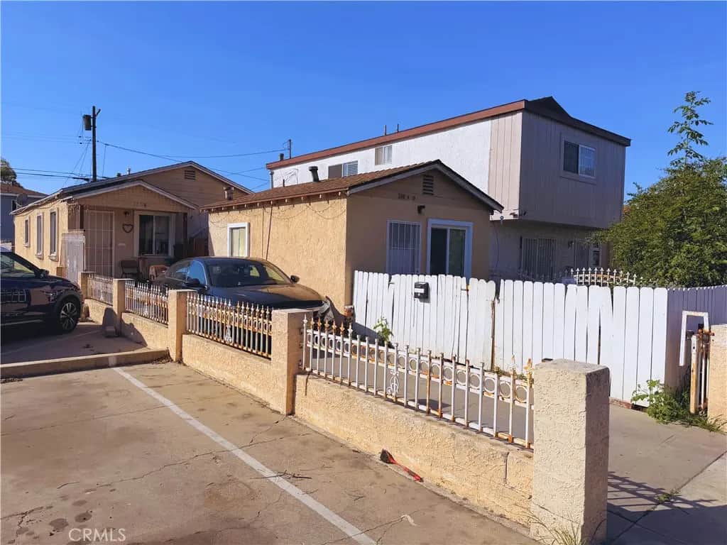 350 E South, Long Beach, CA — listing photo 1