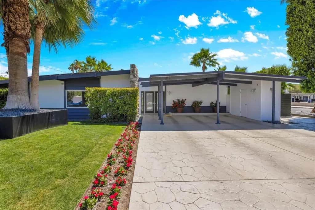 216 N Lyn Circle, Palm Springs, CA — listing photo 1
