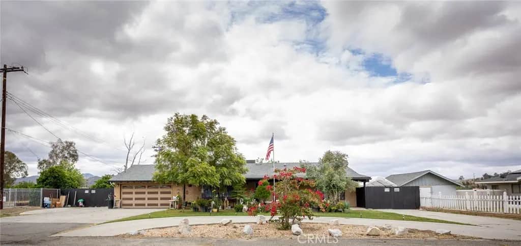 42385 Mayberry, Hemet, CA — listing photo 1