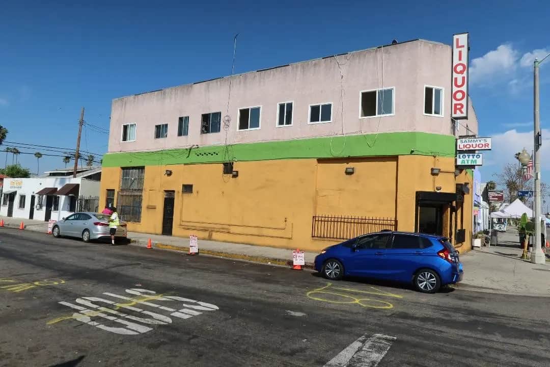 2829 W Jefferson, Los Angeles, CA — listing photo 1