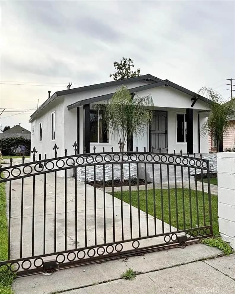1320 E 48th, Los Angeles, CA — listing photo 1