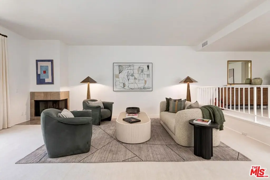2253 Century, Los Angeles, CA — listing photo 1