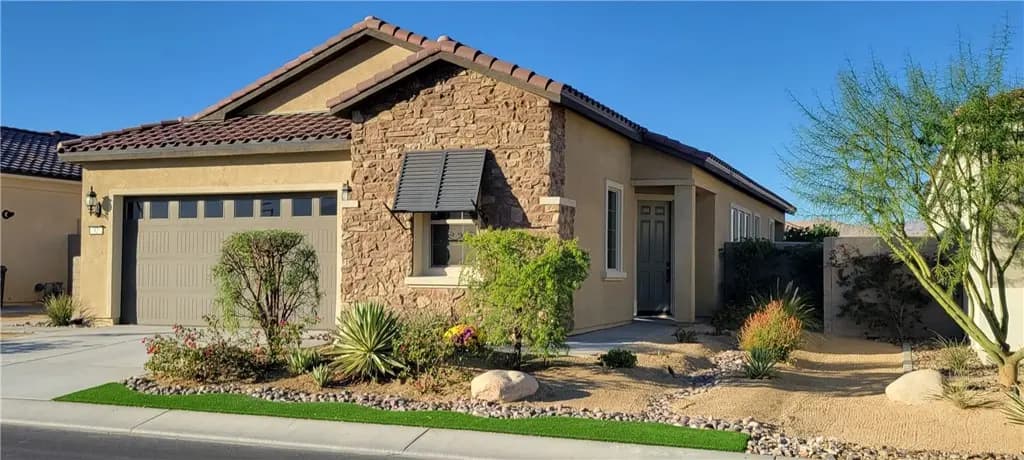 82 Burgundy, Rancho Mirage, CA — listing photo 1