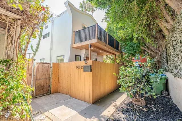 1755 1/2 N Western, Los Angeles, CA — listing photo 1
