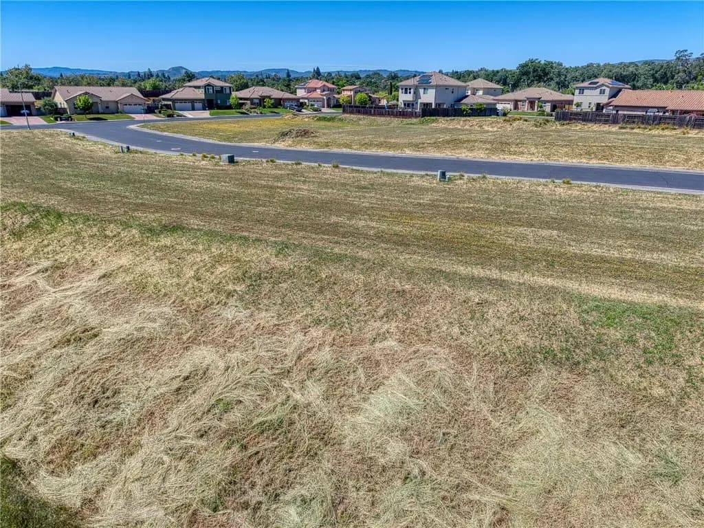2776 Lizzy, Lakeport, CA — listing photo 1