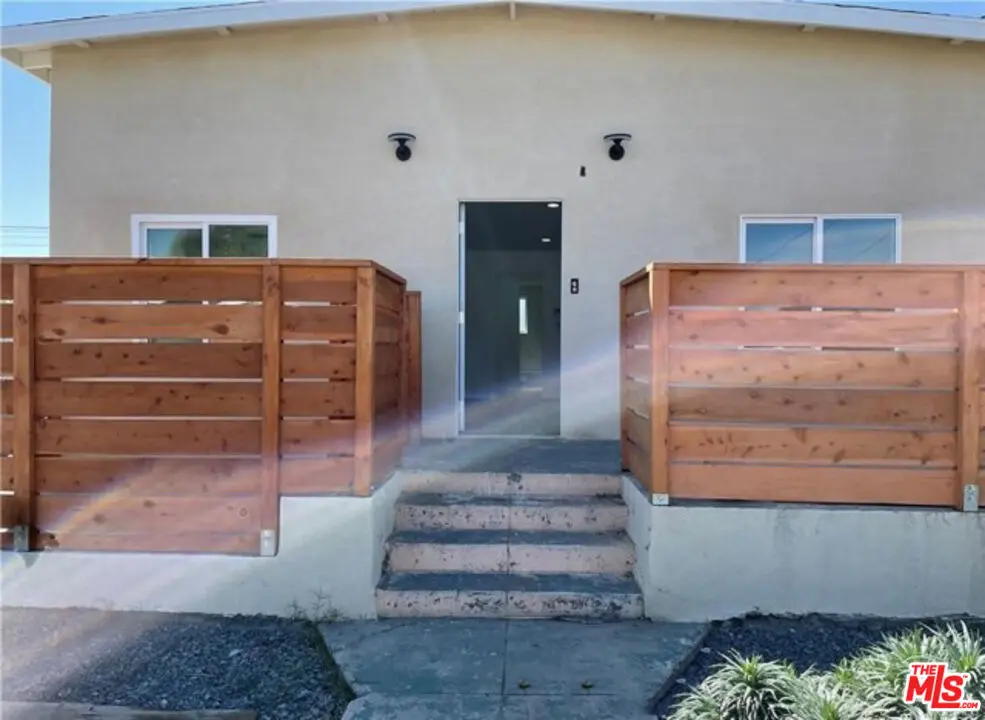 328 W Elm Street, Compton, CA — listing photo 1
