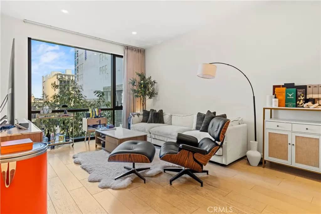 400 S Broadway 928, Los Angeles, CA — listing photo 1