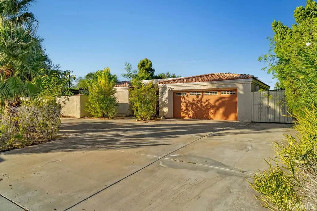 1820 E Racquet Club Road, Palm Springs, CA — listing photo 1
