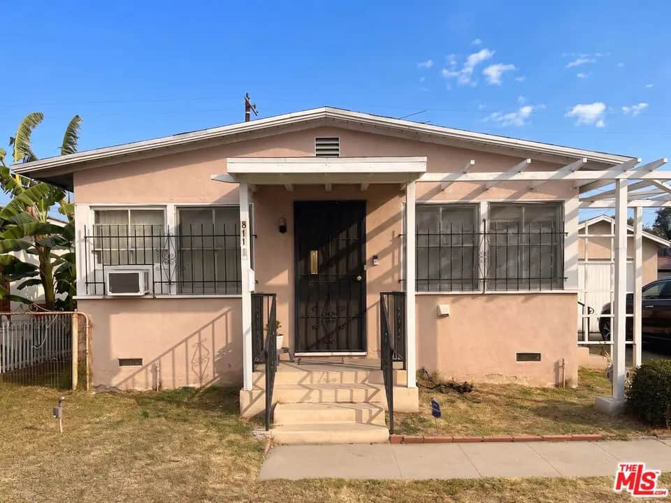 811 E 104th Street, Los Angeles, CA — listing photo 1