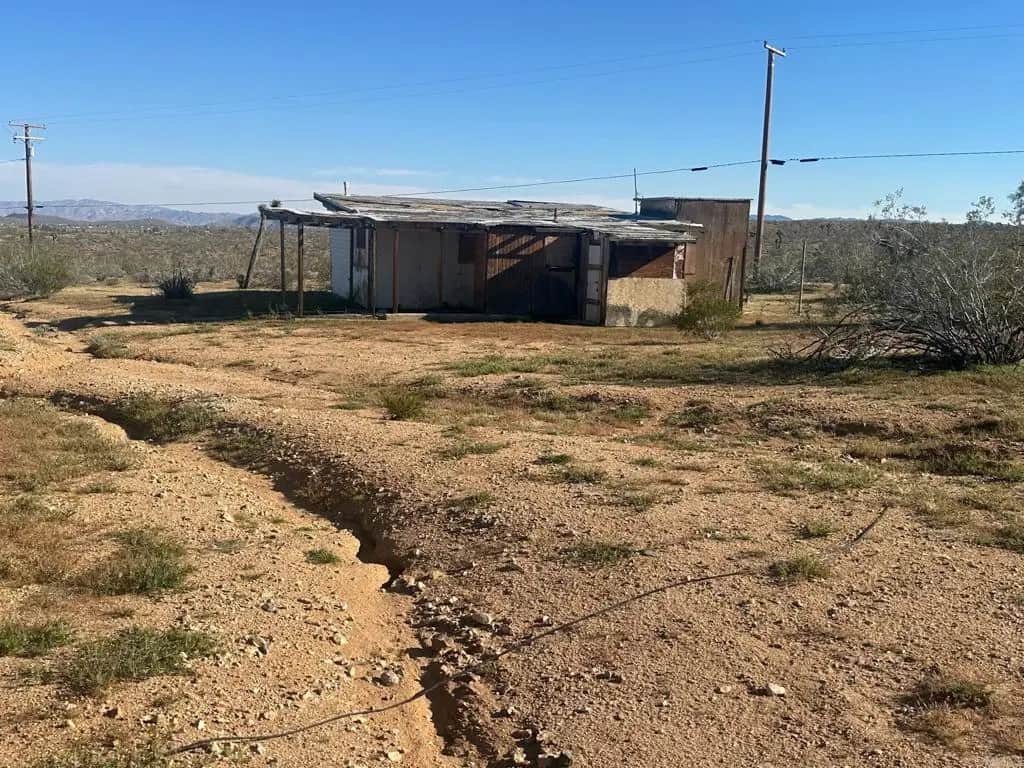 988 Old Woman Springs RD, San Bernardino, CA — listing photo 1