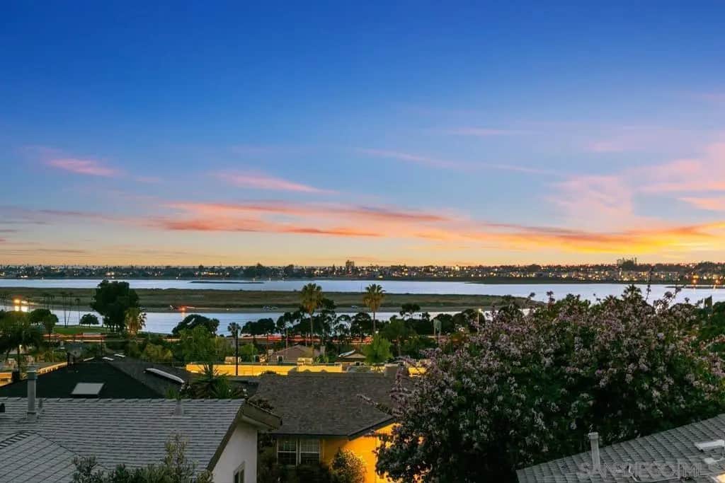2435 Frankfort, San Diego, CA — listing photo 1