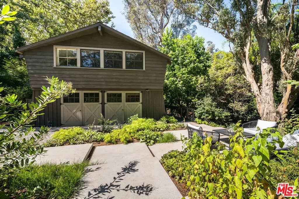 689 Brooktree Road, Santa Monica, CA — listing photo 1