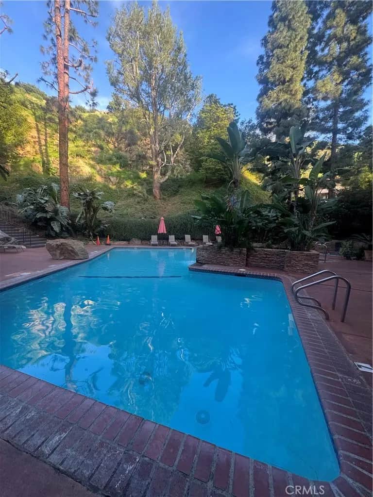 2700 Cahuenga Boulevard E 4223, Los Angeles, CA — listing photo 1