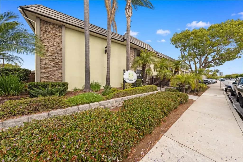 6602 Beadnell Way 22, San Diego, CA — listing photo 1