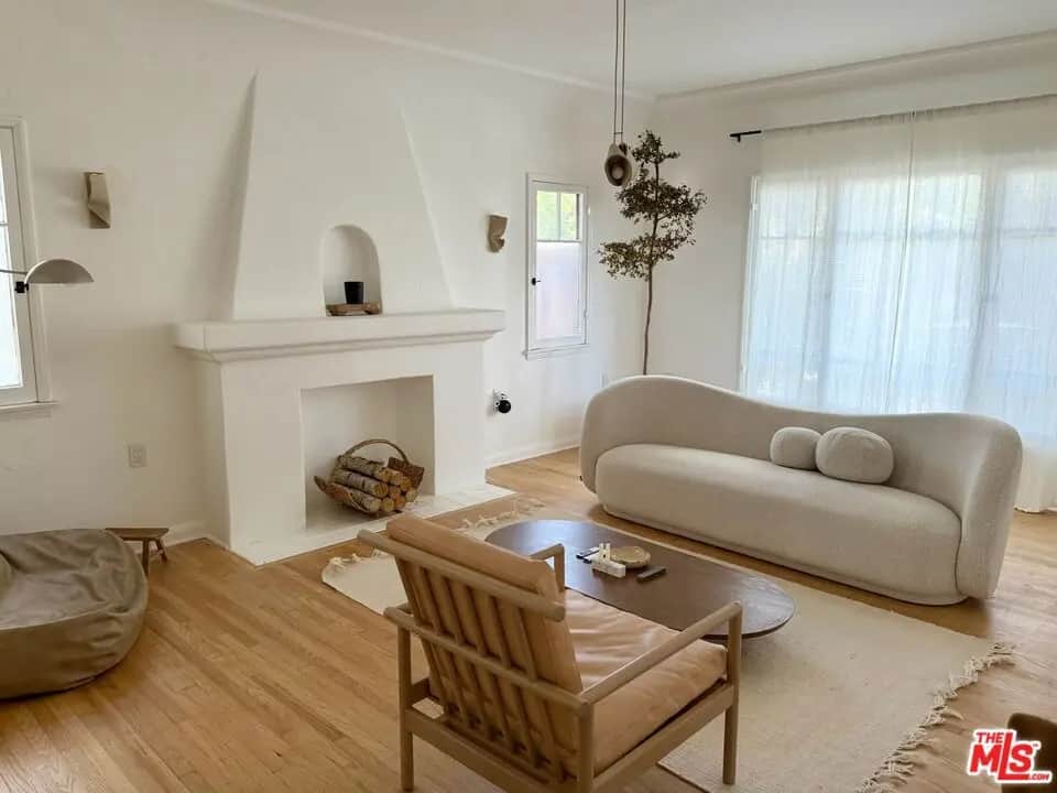 1111 N Vista Street, Los Angeles, CA — listing photo 1