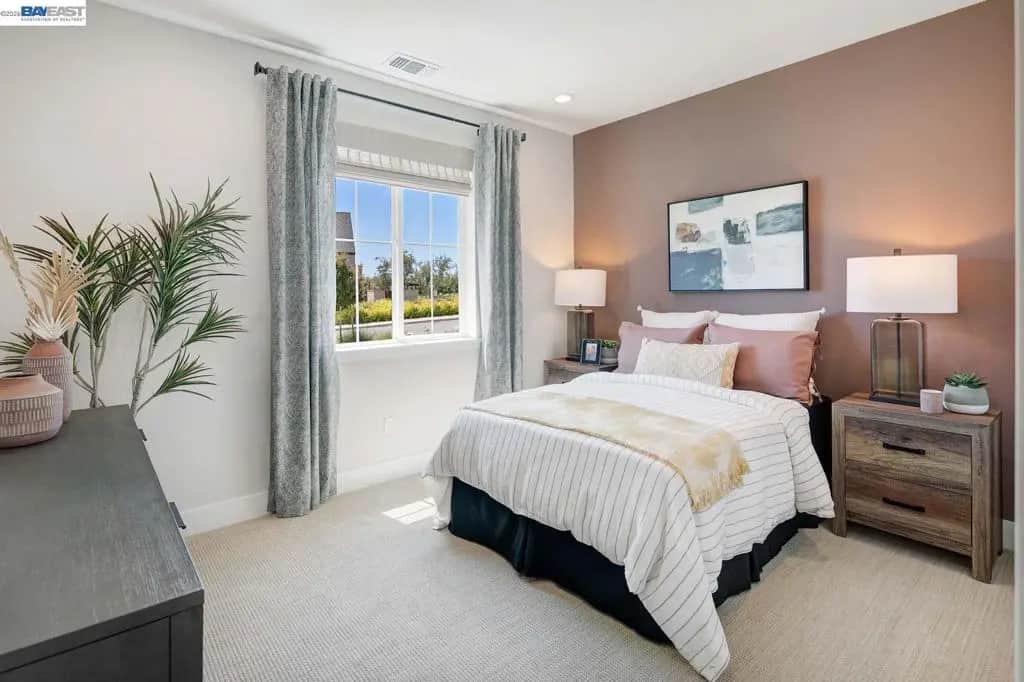 1306 Parkcrest Circle, Manteca, CA — listing photo 1