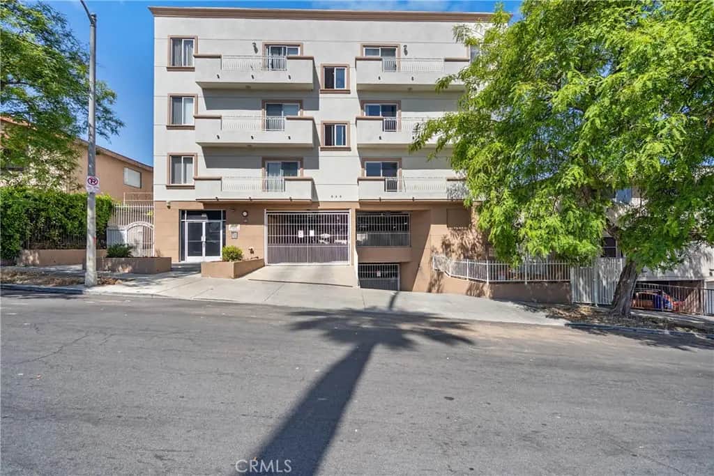 949 S Manhattan Place 203, Los Angeles, CA — listing photo 1