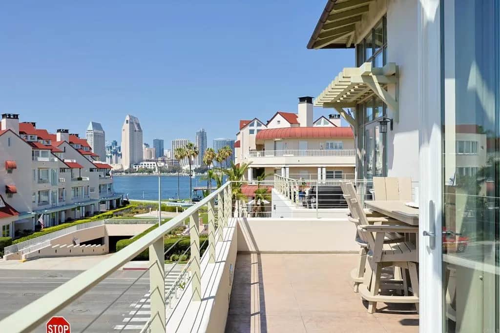 1220 1st Street 303, Coronado, CA — listing photo 1