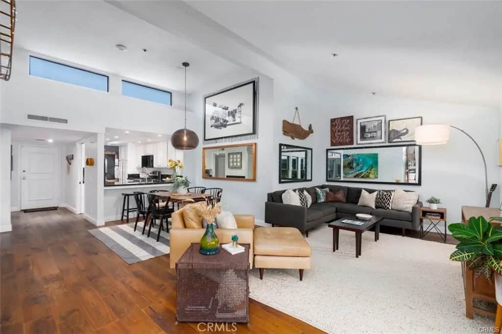 260 Cagney 317, Newport Beach, CA — listing photo 1