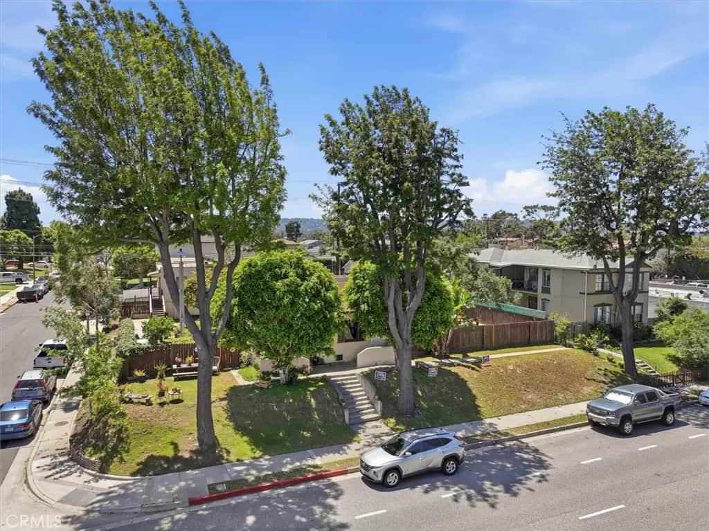 2304 Torrance blvd, Torrance, CA — listing photo 1