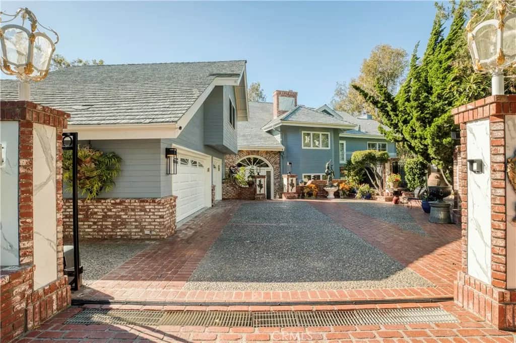 1 Royal Saint George, Newport Beach, CA — listing photo 1