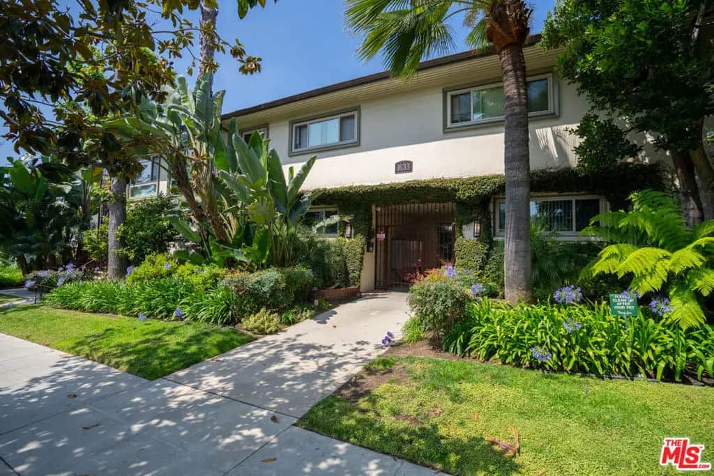 1633 N Laurel Avenue, Los Angeles, CA — listing photo 1