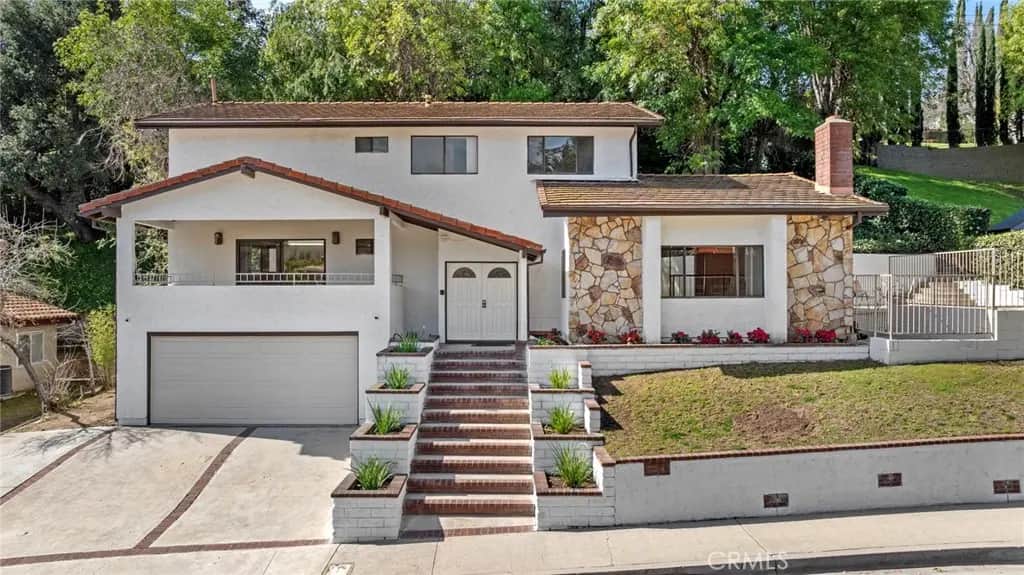 1321 Greenbriar Road, Glendale, CA — listing photo 1