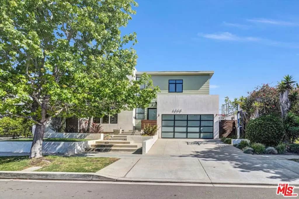 1635 19th Street, Manhattan Beach, CA — listing photo 1