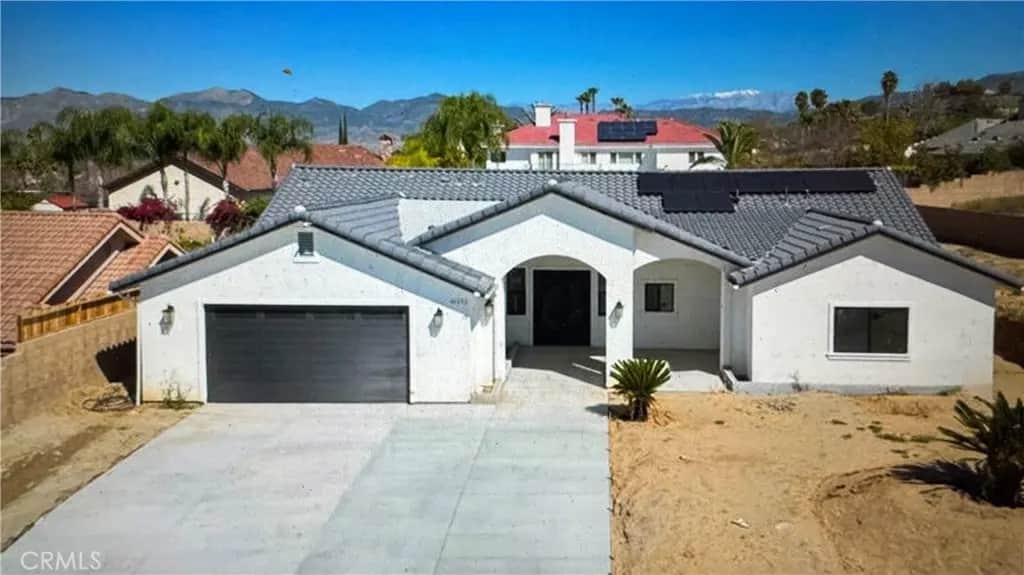 44270 Whittier, Hemet, CA — listing photo 1