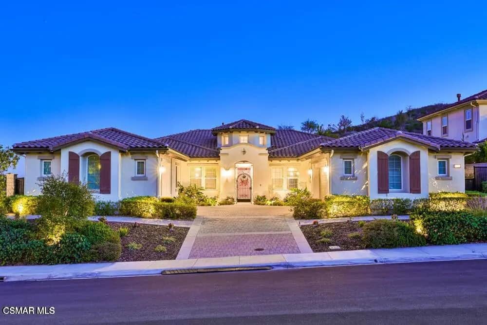 11290 Crenshaw Street, Moorpark, CA — listing photo 1