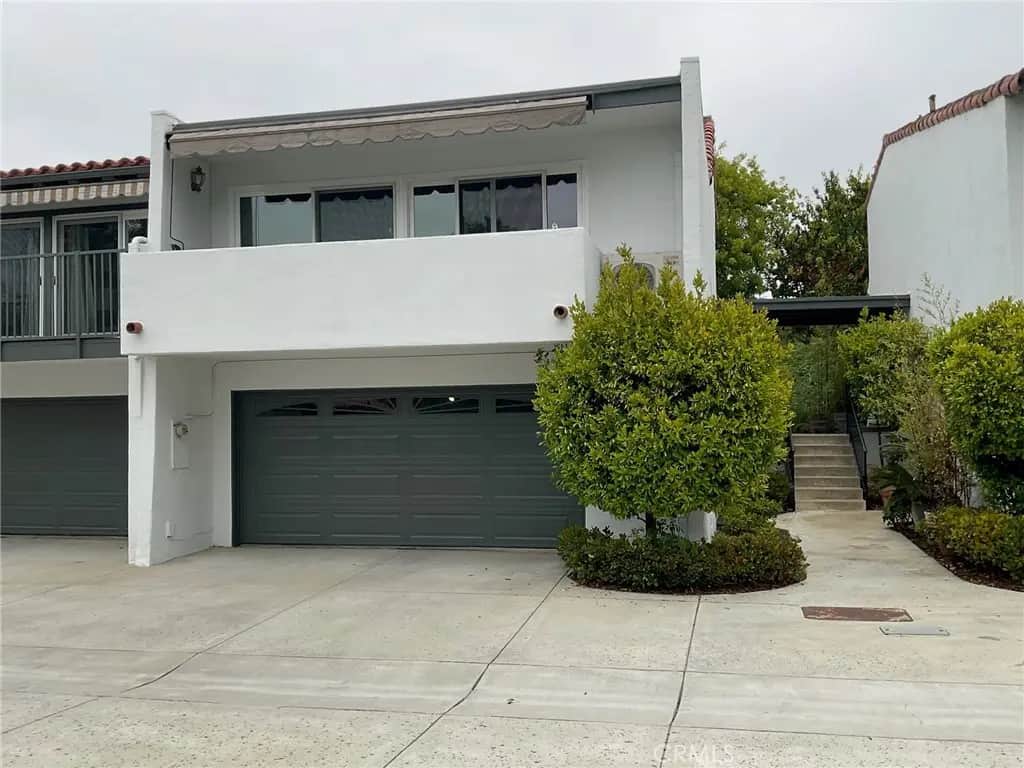 2307 Eastbluff, Newport Beach, CA — listing photo 1