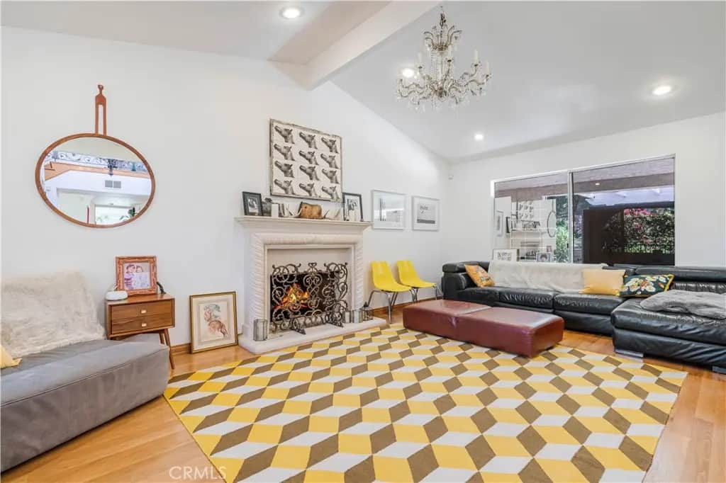 3636 Dellvale Place, Encino, CA — listing photo 1
