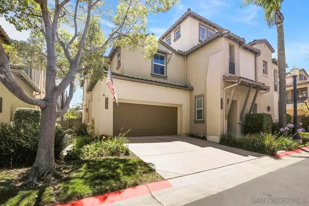 2704 Prato Ln, San Diego, CA — listing photo 1