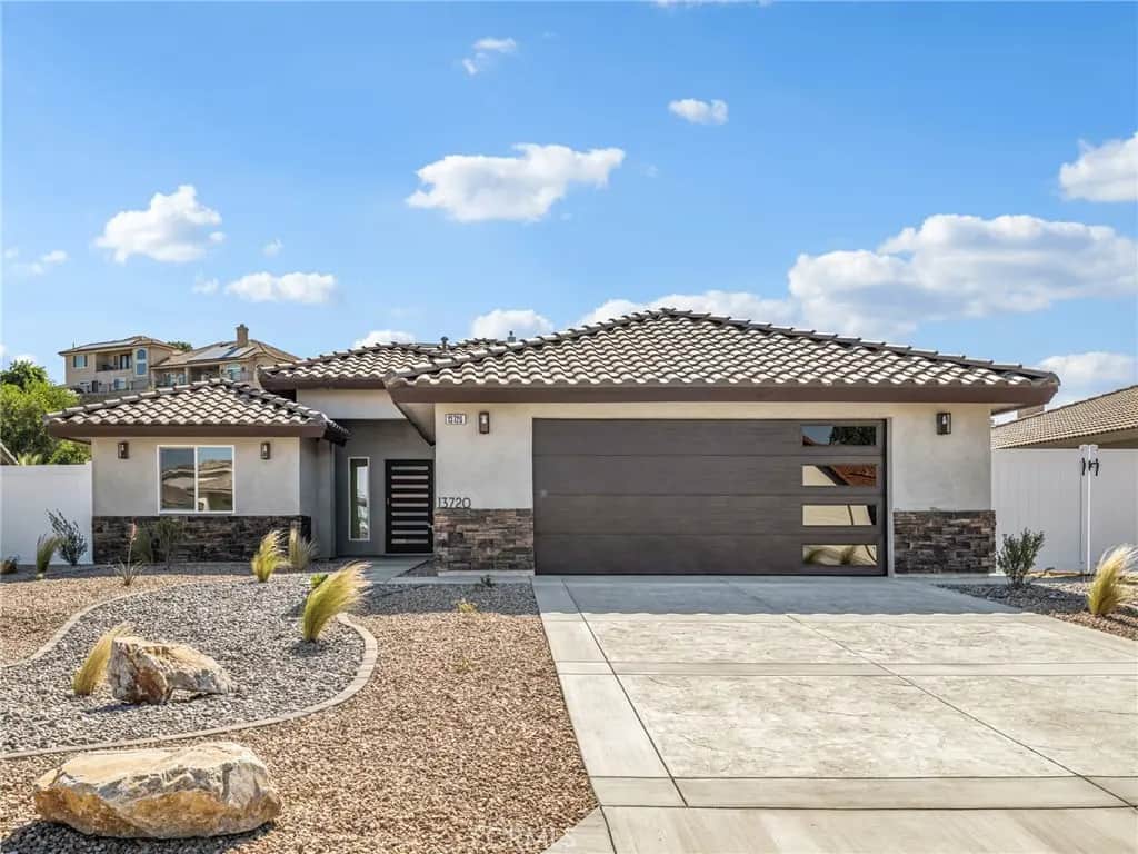 13720 Spring Valley Parkway, Victorville, CA — listing photo 1