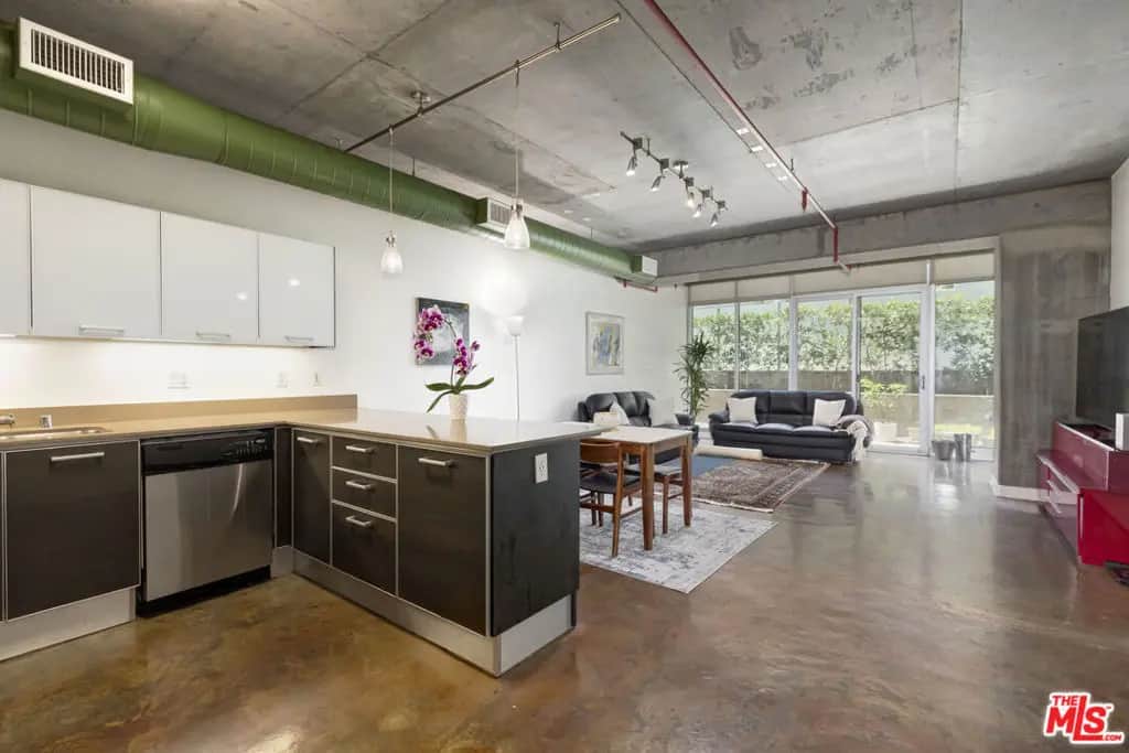 645 W 9th Street 240, Los Angeles, CA — listing photo 1