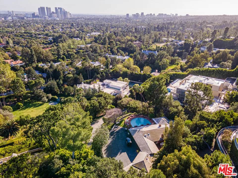 1114 Calle Vista Drive, Beverly Hills, CA — listing photo 1