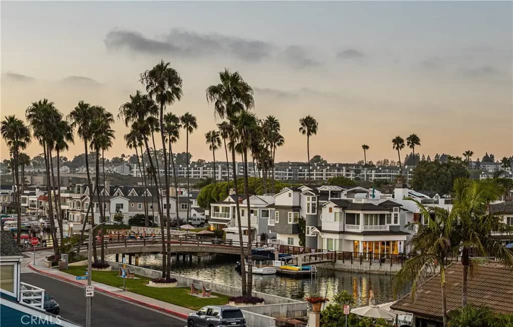 3601 Lake Avenue, Newport Beach, CA — listing photo 1