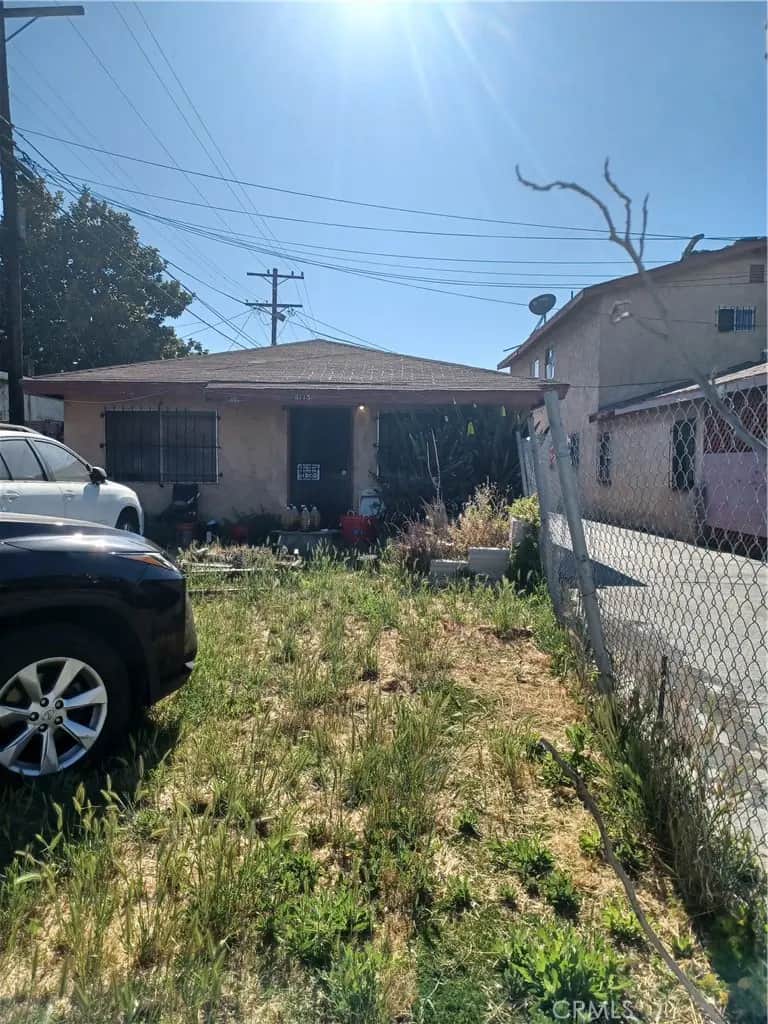 6113 Menlo, Los Angeles, CA — listing photo 1