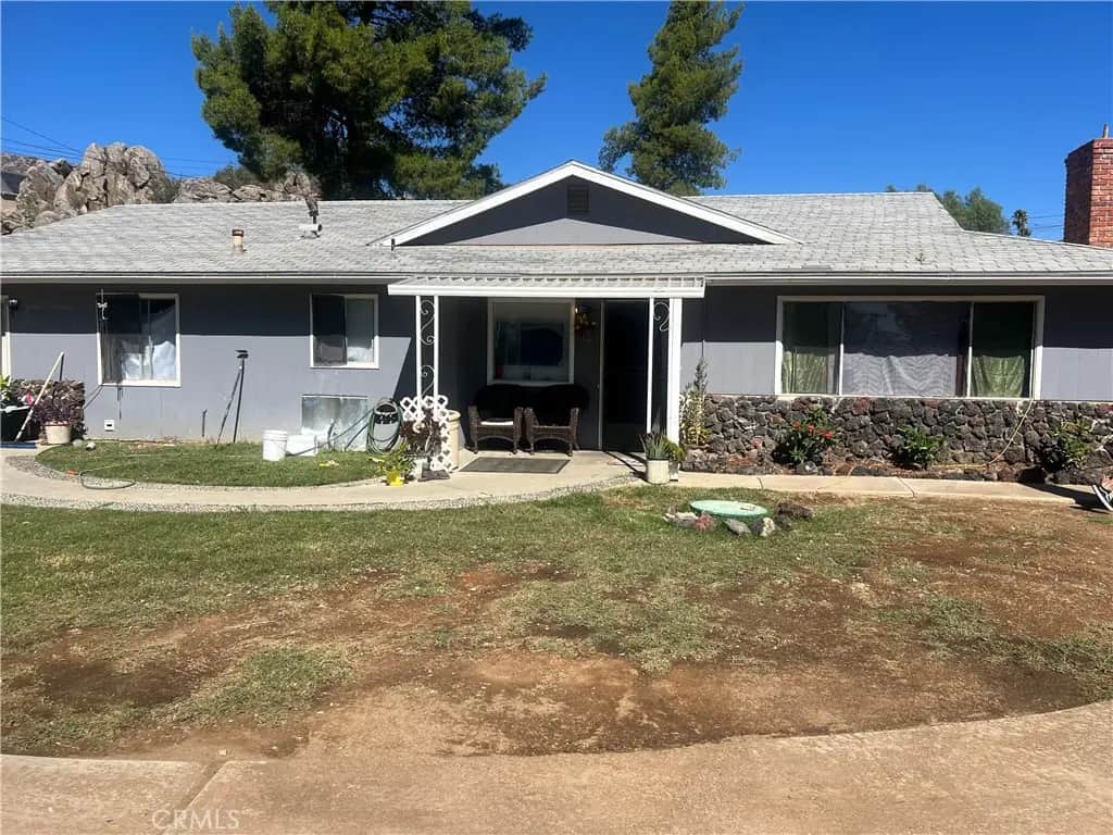26180 Bernice, Hemet, CA — listing photo 1