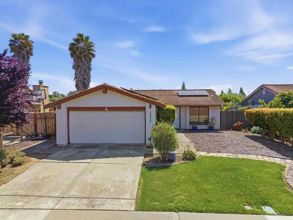 1930 Vine Drive, Fairfield, CA — listing photo 1