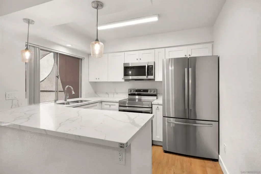 7982 Mission Center C, San Diego, CA — listing photo 1