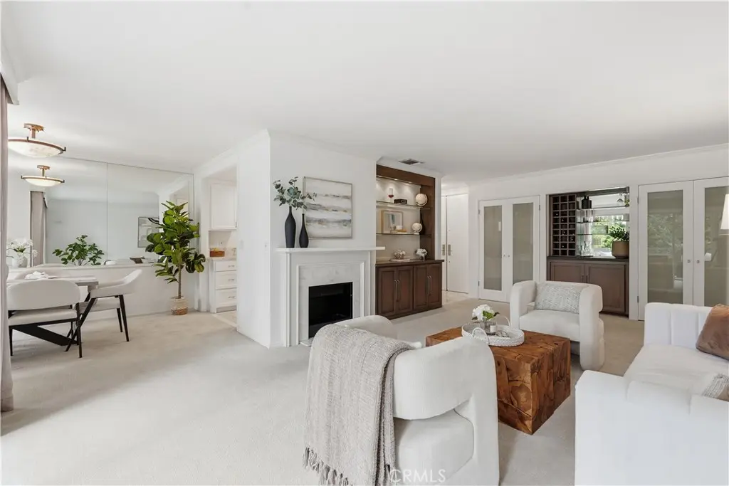 836 S Bundy Drive 303, Los Angeles, CA — listing photo 1