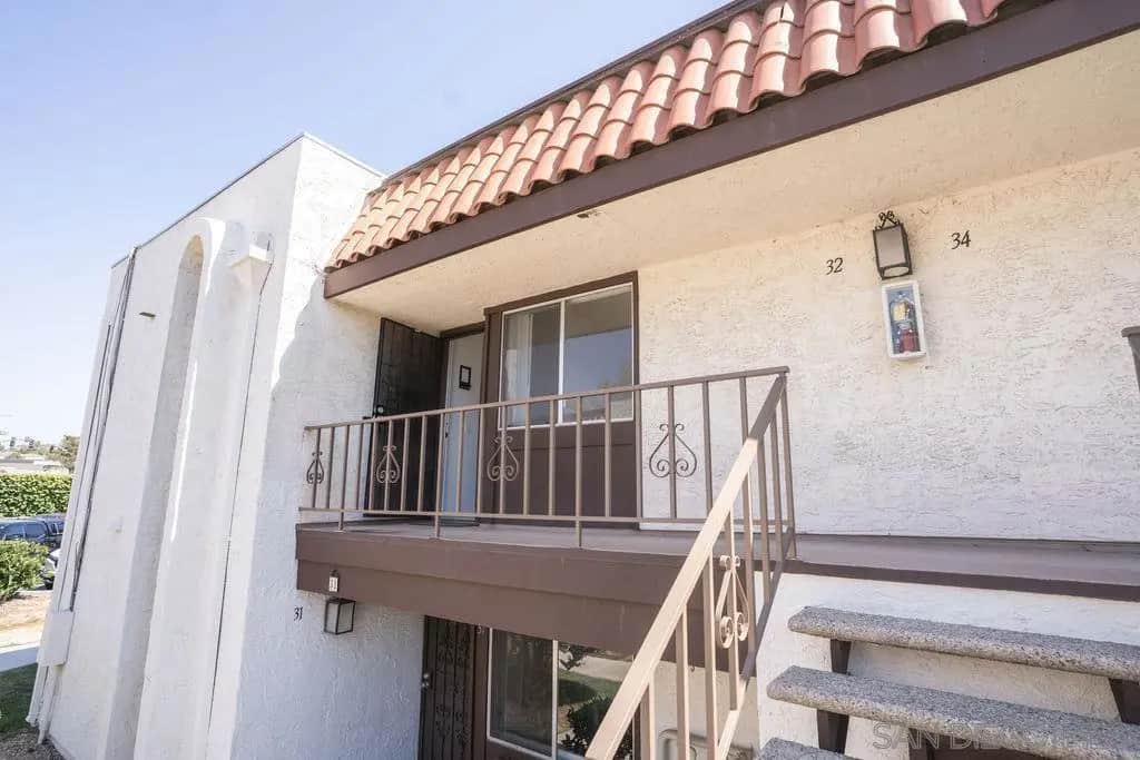 6878 Navajo 32, San Diego, CA — listing photo 1