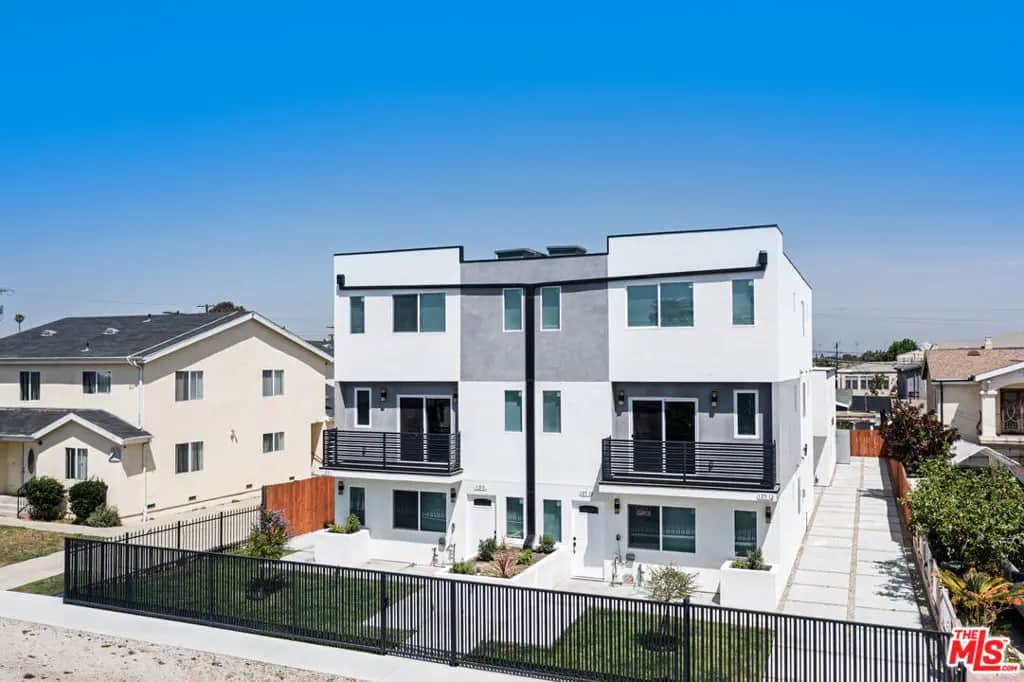 137 E 119th Street, Los Angeles, CA — listing photo 1